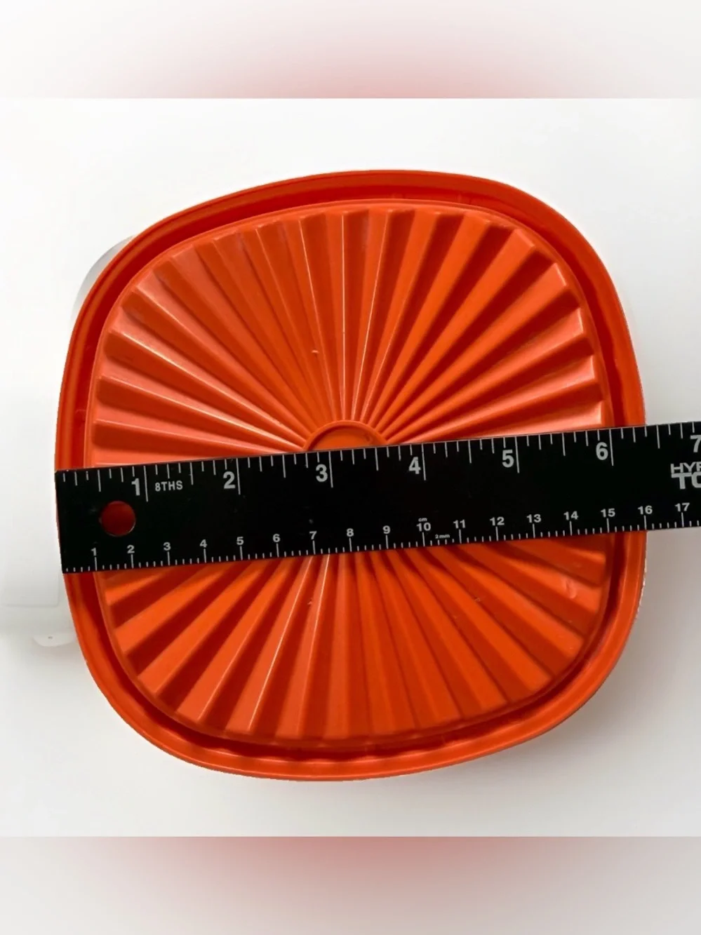 2 Vintage Tupperware Orange Servalier Replacement Lids 841-4 841-5 Square 6.5